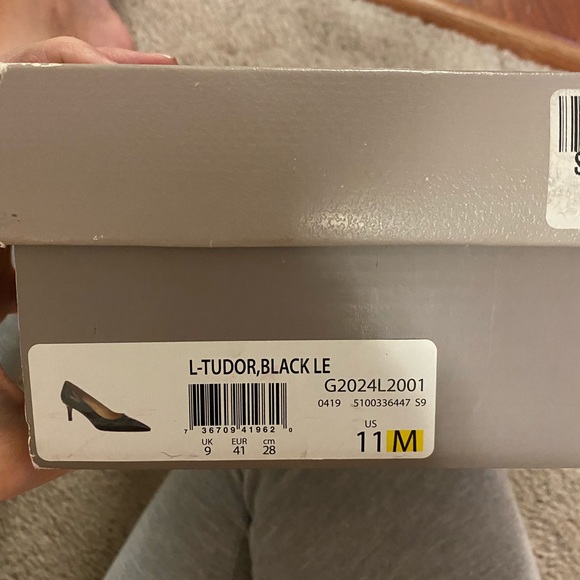 Franco Sarto kitten pump black leather and nude patent leather - Picture 6 of 9